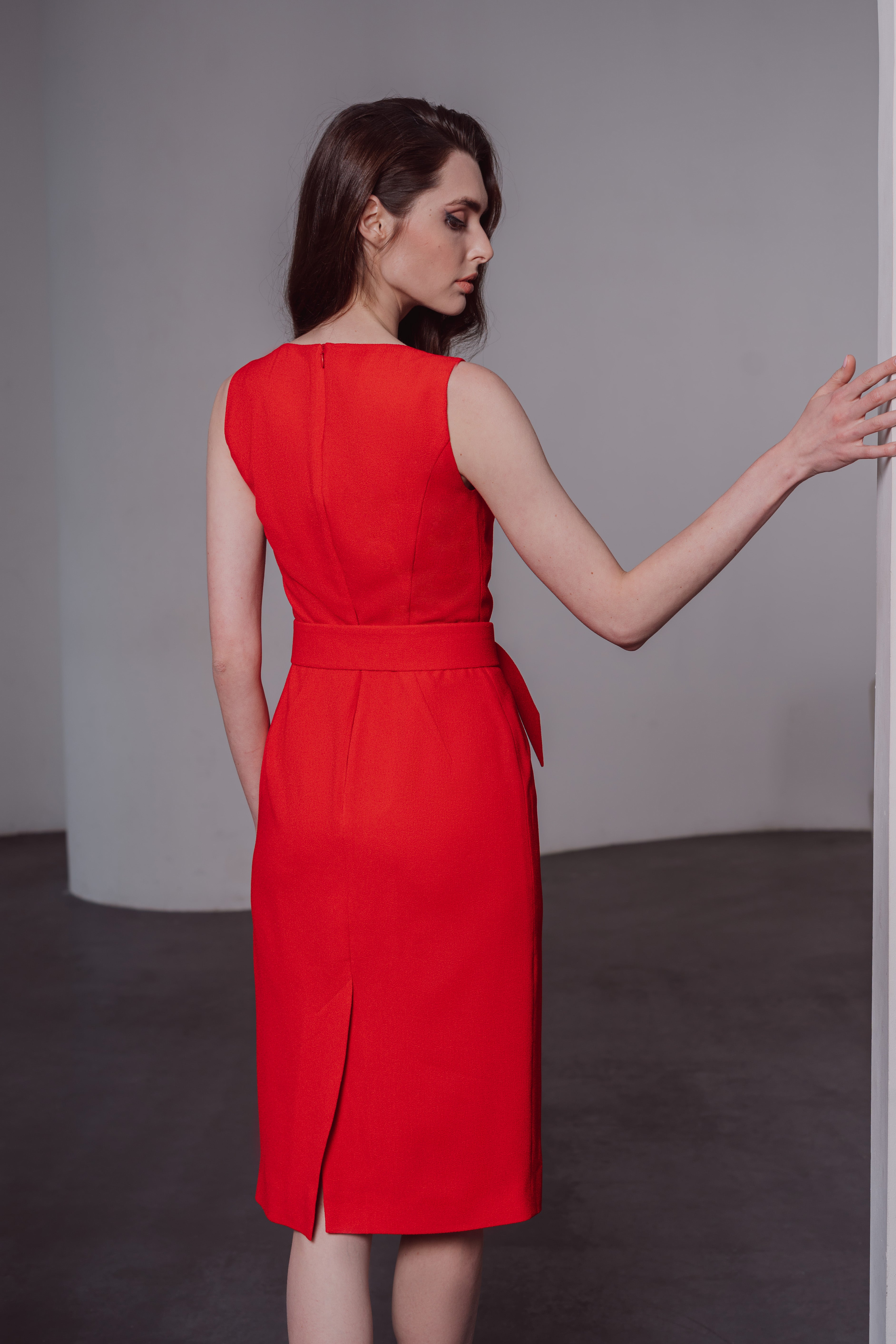 Red Classic Grace | Elegant Red Midi Dress